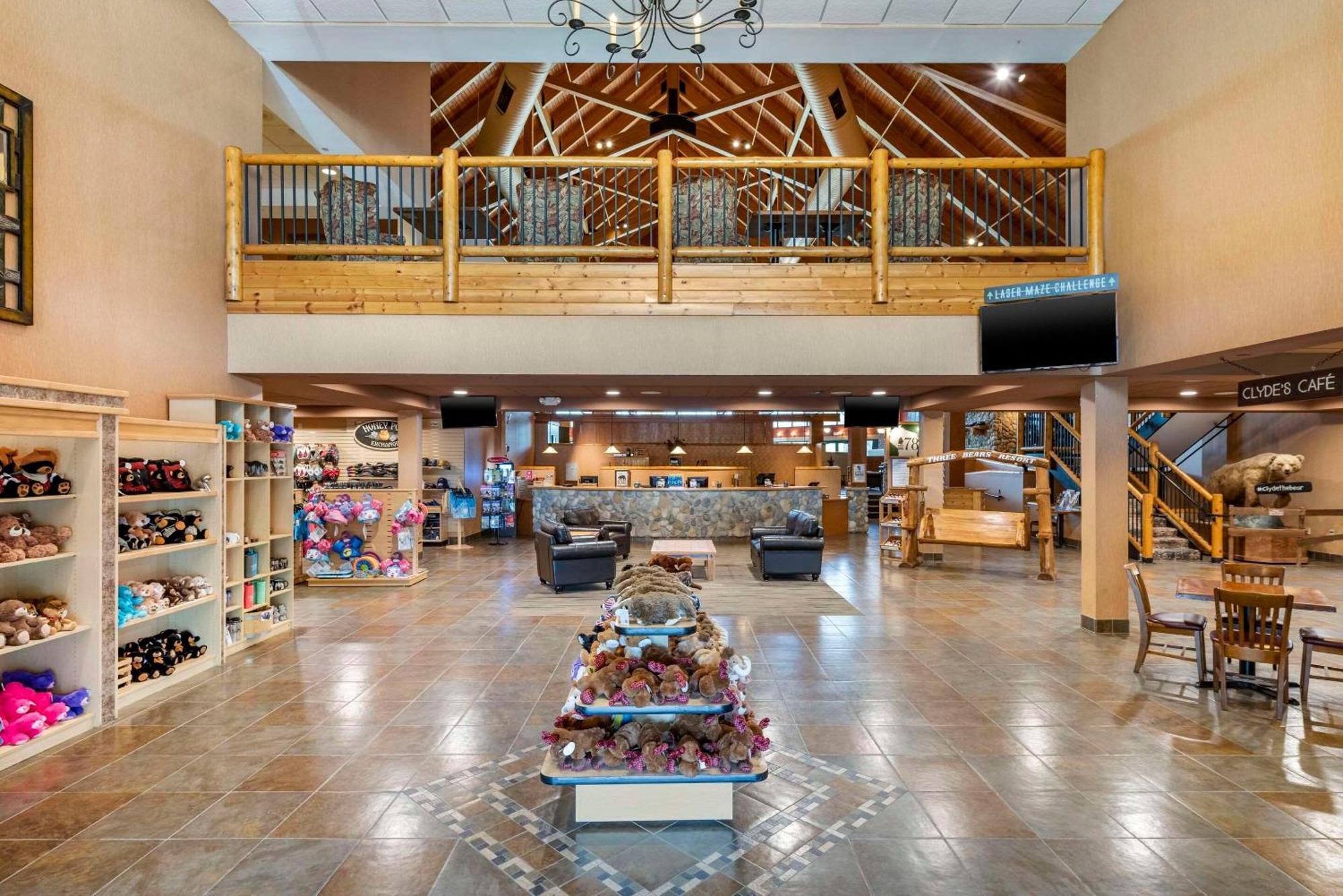 Three Bears Resort Waterpark Near Tomah Ascend Collection Warrens Buitenkant foto
