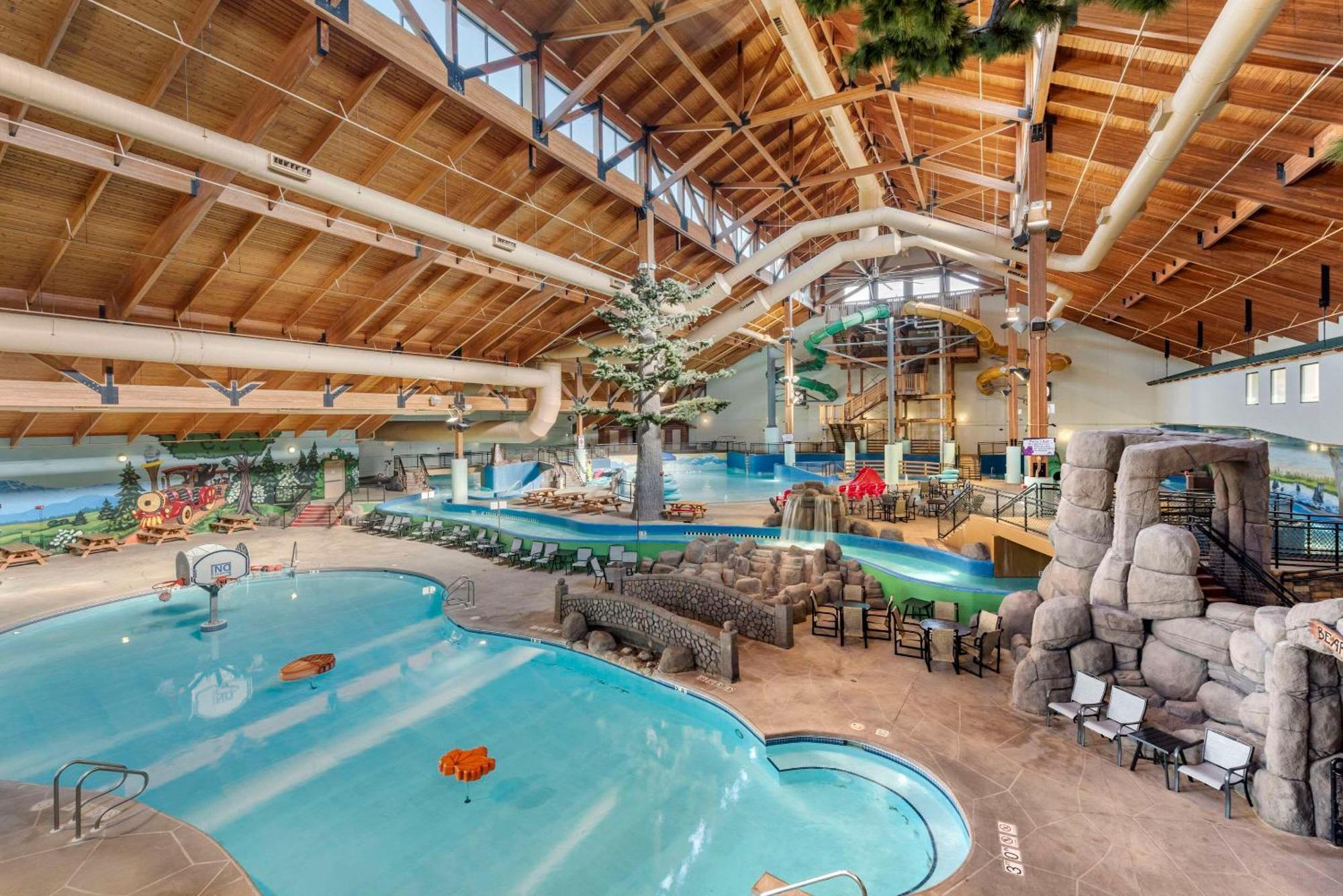 Three Bears Resort Waterpark Near Tomah Ascend Collection Warrens Buitenkant foto