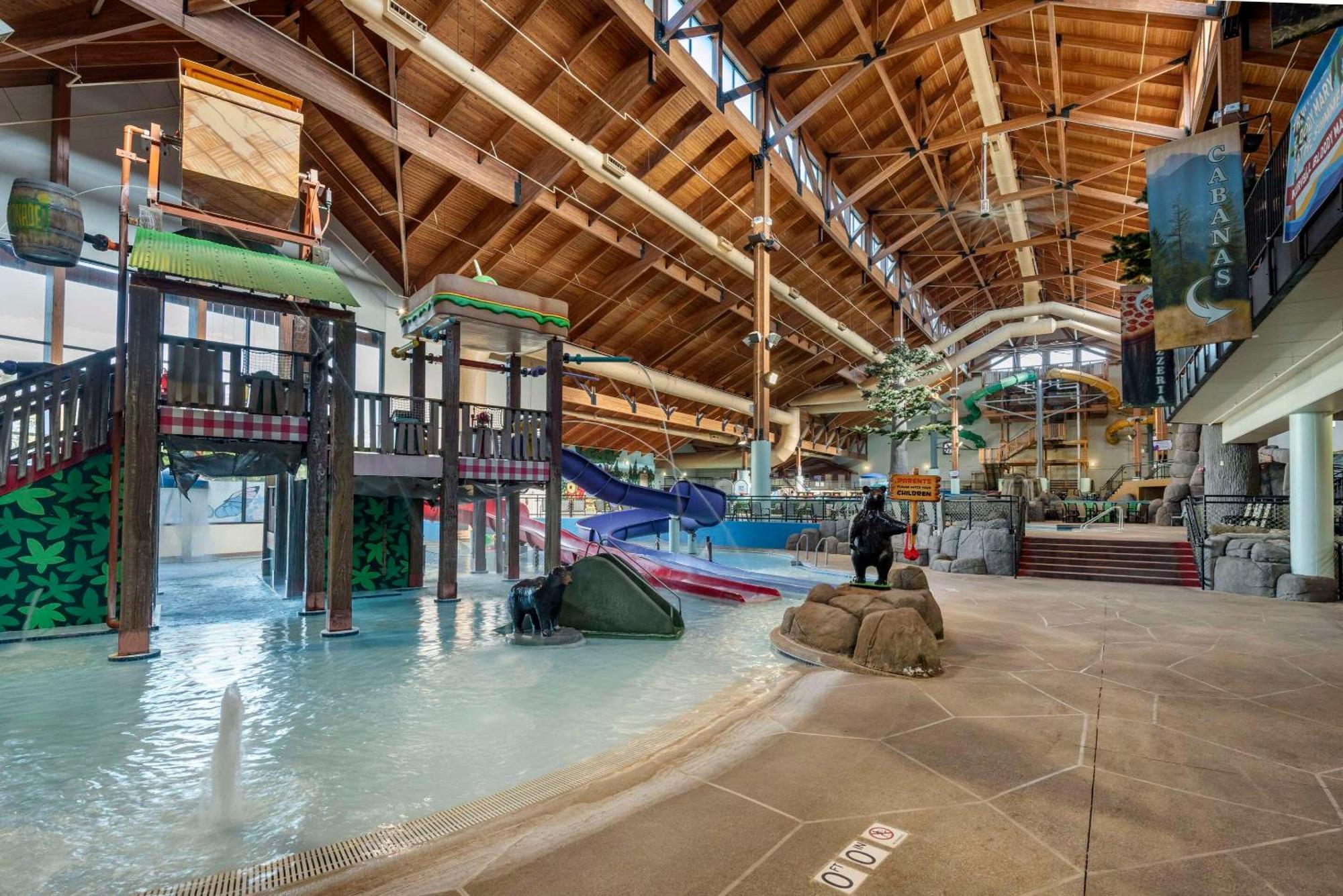 Three Bears Resort Waterpark Near Tomah Ascend Collection Warrens Buitenkant foto
